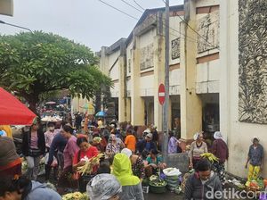 Jelang Kuningan, Harga Sarana Upacara di Klungkung Naik hingga 50 Persen