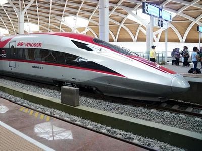 Penumpang Kereta Cepat Tembus 2 Juta Orang!