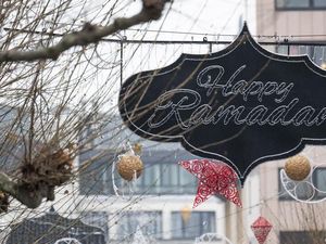 Pertama Kali, Lampu Hias untuk Perayaan Ramadan Dinyalakan di Frankfurt Pertama Kali, Lampu Hias untuk Perayaan Ramadan Dinyalakan di Frankfurt