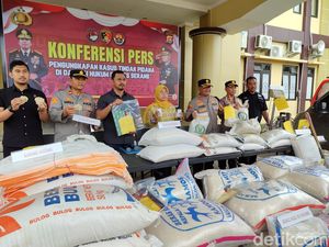 Pengoplos Beras Berjamur Jadi Premium di Serang Raup Untung Rp 723 Juta Pengoplos Beras Berjamur Jadi Premium di Serang Raup Untung Rp 723 Juta