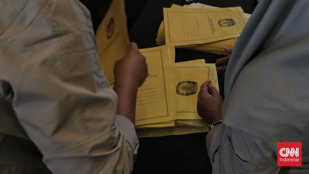 Komisi Pemilihan Umum (KPU) DKI Jakarta memulai rapat pleno rekapitulasi tingkat provinsi penghitungan suara Pemilu 2024, Jakarta, Kamis, 7 Maret 2024. (CNN Indonesia/Adhi Wicaksono)