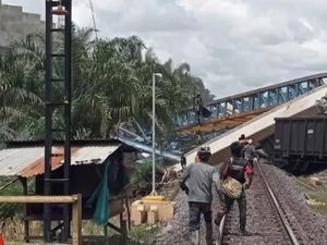 Penyebab Crane Flyover Roboh Tewaskan 2 Orang di Muara Enim Penyebab Crane Flyover Roboh Tewaskan 2 Orang di Muara Enim