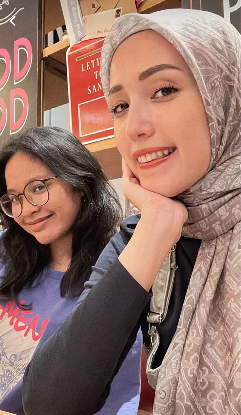 Adelia Pasha dan Shakiena Azalea