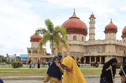 Bingkai Sepekan: Ragam Tradisi Sambut Bulan Suci