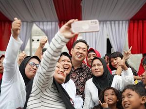 Charles Honoris Lolos ke DPR Lagi, PDIP Juara di Dapil DKI III Charles Honoris Lolos ke DPR Lagi, PDIP Juara di Dapil DKI III