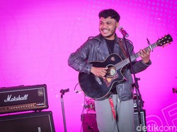 Dimansyah Laitupa Belajar Soal Perpisahan dari James Arthur