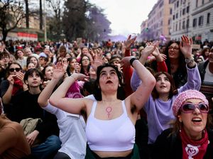 Gema KDRT hingga Rasis Warnai Hari Perempuan Sedunia di Italia