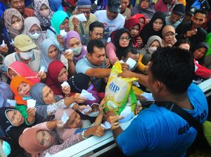 Potret Pangan Murah Diserbu Warga Jelang Ramadan