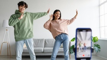 Kolaborasi AI dan Teknologi Seluler: Kunci Anak Muda Makin Kreatif