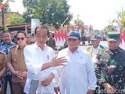 Jokowi Pantau Simulasi Pemberian Bantuan Lewat Udara ke Gaza