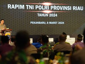 Rapim TNI-Polri di Riau, Irjen Iqbal Pastikan Keamanan Pasca Pemilu dan Lebaran Rapim TNI-Polri di Riau, Irjen Iqbal Pastikan Keamanan Pasca Pemilu dan Lebaran