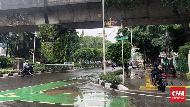 Plang Nama dan Kondisi Jalan Mahbub menggantikan nama Jalan Srikaya, Jakarta Pusat, Kamis (29/2)