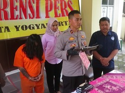 Perempuan di Yogyakarta Bacok Tukang Parkir gegara Tak Diberi Nomor HP