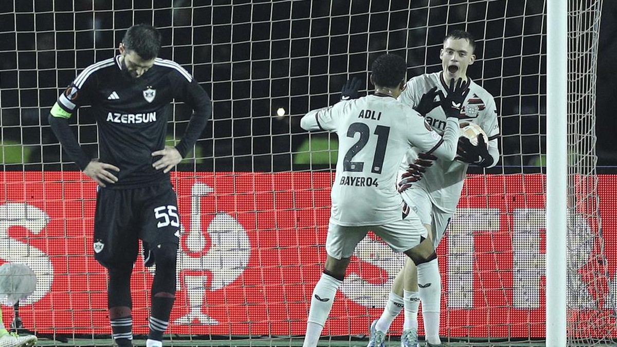 Bayer Leverkusen paksakan hasil imbang 2-2 di kandang Qarabag (AP/Aziz Karimov)