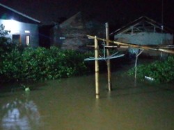Kampung Dengki Lebak Terendam Banjir Usai Diguyur Hujan Deras