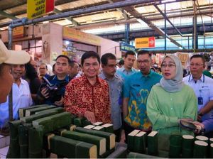 Sekda Tangsel dan Komisi IV DPR Tinjau Stok-Harga Pangan Jelang Ramadhan Sekda Tangsel dan Komisi IV DPR Tinjau Stok-Harga Pangan Jelang Ramadhan