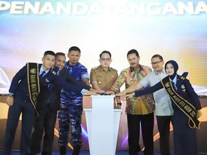 Pj Gubernur Jatim-Walkot Madiun Resmikan Gedung Baru SMAN 3 Taruna Angkasa Pj Gubernur Jatim-Walkot Madiun Resmikan Gedung Baru SMAN 3 Taruna Angkasa