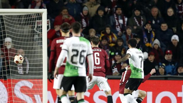 Soccer Football - Europa League - Round of 16 - First Leg - Sparta Prague v Liverpool - epet ARENA, Prague, Czech Republic - March 7, 2024 Liverpool's Luis Diaz scores their fourth goal REUTERS/David W Cerny