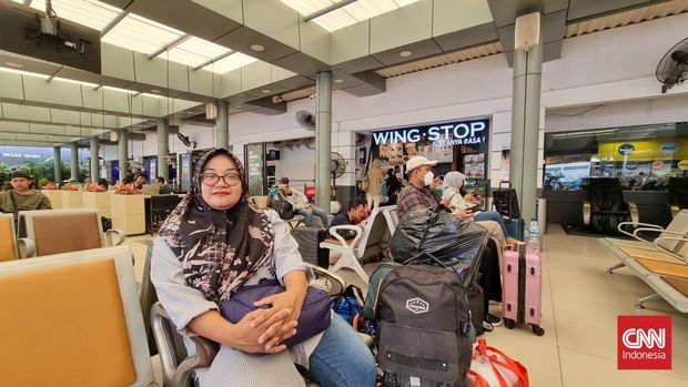 Warga Sudah Mulai Mudik Jelang Bulan Puasa Menjelang bulan puasa, stasiun di Jakarta mulai dipadati oleh masyarakat yang berencana pulang kampung.