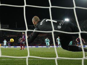 Xavi Sesalkan Barca Gagal Manfaatkan Penalti Xavi Sesalkan Barca Gagal Manfaatkan Penalti