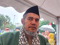 Massa Bela Palestina di Kedubes AS Serukan Boikot Produk Israel