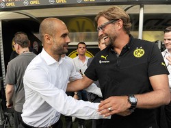 Ini adalah momen awal dari rivalitas panjang di antara kedua pelatih top tersebut. Foto: ullstein bild via Getty Images/ullstein bild
