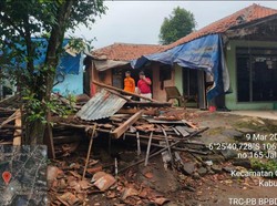 Rumah di Gunung Putri Bogor Ambruk, 2 Penghuni Luka-luka