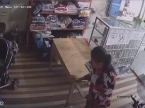 Kronologi Wanita ODGJ di Taput Minta Uang ke Usaha Laundry Sambil Bawa Sajam Kronologi Wanita ODGJ di Taput Minta Uang ke Usaha Laundry Sambil Bawa Sajam
