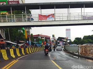 Polisi Sebut Tawuran Pecah di Bassura Berawal dari Iseng Lempar Petasan Polisi Sebut Tawuran Pecah di Bassura Berawal dari Iseng Lempar Petasan