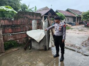 Hendak Bersihkan Sumur, Kakak-Adik di Lampung Tewas Hirup Gas Beracun Hendak Bersihkan Sumur, Kakak-Adik di Lampung Tewas Hirup Gas Beracun