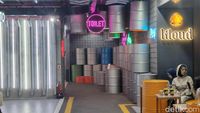 Instagramable Banget! Toilet di Mal Ini Jadi Spot Foto Pengunjung