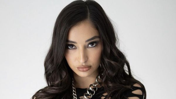 Foto Bintang Dewasa yang Kini Koma, Keluarga Siap dengan Kabar Buruk