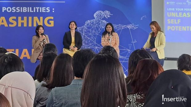Cara Wanita Hempas Insecure dan Gali Potensi Diri dalam Berkarier