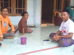 Momen Pilu Keluarga Tahu Kepala Bayi Tertinggal dalam Rahim Ibu di Bangkalan