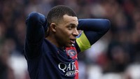 Sejak itu, Kylian Mbappe tidak lagi bermain penuh 90 menit dalam enam laga berikutnya! (AFP)