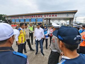 Jokowi Perintahkan Menhub Bikin Mudik Lebaran Harus Aman dan Lancar! Jokowi Perintahkan Menhub Bikin Mudik Lebaran Harus Aman dan Lancar!