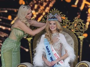 Krystyna Pyszkova dari Republik Ceko Sabet Gelar Miss World 2024