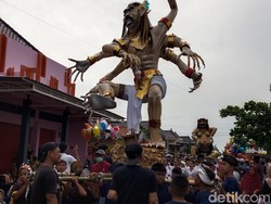 Melihat Pawai Ogoh-ogoh di Desa Pancasila Lamongan