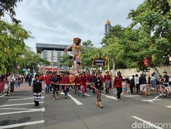 Pertama Kalinya Pawai Ogoh-Ogoh Digelar di Balai Kota Surabaya