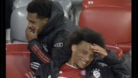 Tuh kan, Penchester United jadi kena diketawain deh dalam meme ini! Foto: dok. Internet/X (Twitter)