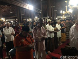 Tata Cara Salat Tarawih dan Witir 11 Rakaat, Lengkap dengan Bacaan Doanya