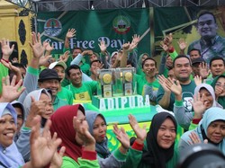 Piala Adipura Kota Kecil Terbersih Diarak Keliling Alun-alun Blora