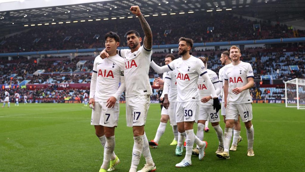 Son Heung-min (depan kiri) merayakan gol Tottenham bersama rekan setimnya. Foto: Getty Images/Alex Pantling