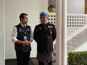 Mantan Ajudan Milenial Ridwan Kamil Lulus dari UB dengan IPK 3,93 Mantan Ajudan Milenial Ridwan Kamil Lulus dari UB dengan IPK 3,93
