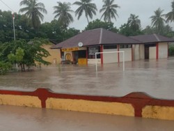 Bantuan Darurat untuk Warga di Dampek Terhambat Longsor