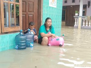 7 Foto Banjir Luapan Sungai Bengawan Solo di Bojonegoro