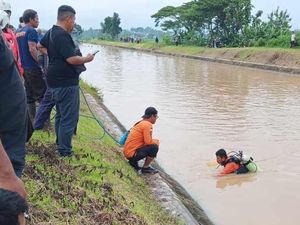 Tenggelam Saat Berenang, Seorang Remaja Tewas Tersangkut di Saringan Air Sungai Tenggelam Saat Berenang, Seorang Remaja Tewas Tersangkut di Saringan Air Sungai