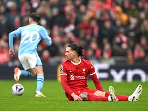 Darwin Nunez Si Raja Offside