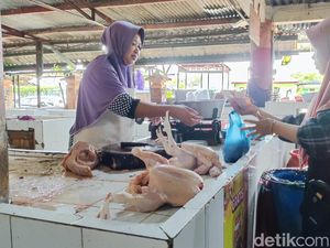 Meski Naik Jelang Puasa, Daging Ayam Ras-Telur di Gunungkidul Tetap Diminati
