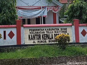 Heboh Kades di Bone Marah ke Penerima Bansos gegara Calegnya Tak Didukung Heboh Kades di Bone Marah ke Penerima Bansos gegara Calegnya Tak Didukung